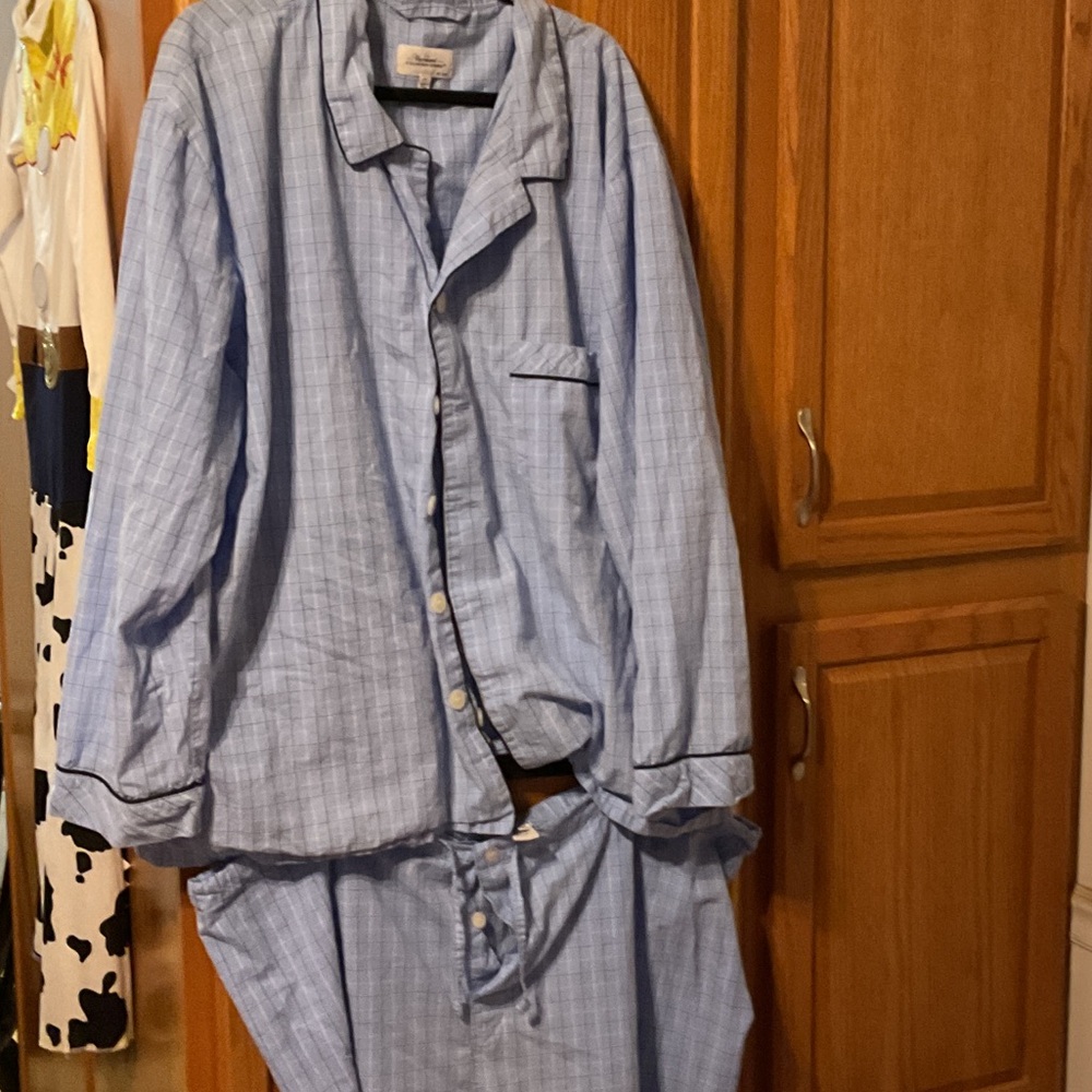 Gently used men’s Vermont country store  2 pc sleepwear size 2X